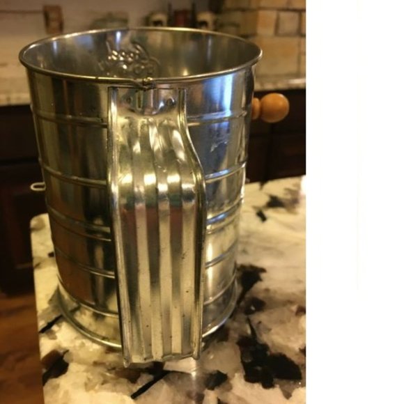 Vintage Good Cook Measuring Flour Sifter Aluminum 3 Cup Wood Knob VERY CLEAN - Picture 4 of 6